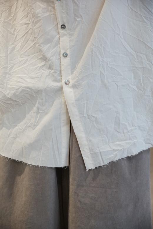 ALBUM DI FAMIGLIA 米白棉质皱褶长袖衬衫(SHORT COLLAR SHIRT LWR) 商品图3