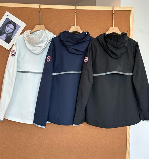 加拿大鹅Kenora女士户外防雨冲锋衣外套092907 商品图10