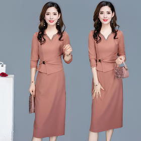 V领假两件连衣裙，气质修身时尚优雅女士过膝裙子QYM- TYH99H228