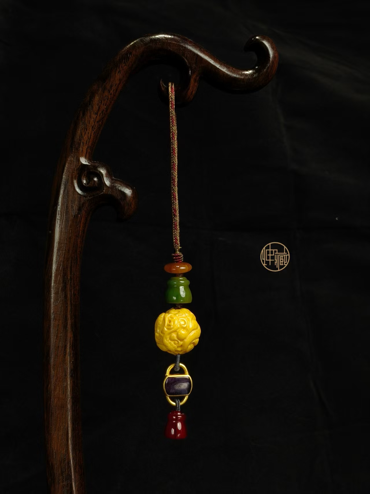 76周年国庆献礼款-老白骨蜡雕刻龙珠编艺多宝挂件