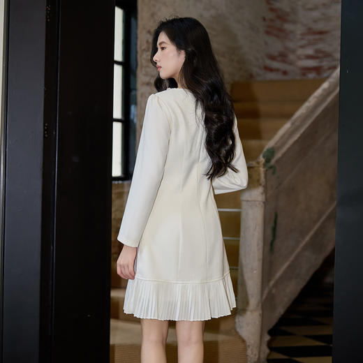 奢姿大码女装2025秋季减龄钉珠百褶拼接连衣裙胖妹妹时尚圆领裙子9953853680 商品图3