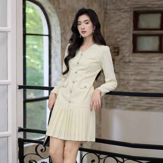 奢姿大码女装2025秋季胖妹妹时尚减龄百褶裙摆设计气质V领连衣裙9953853652 商品图1