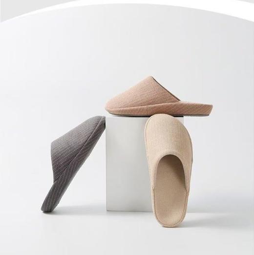 预售 亲肤静音 男女竖条纹居家包头盆底拖 棉麻拖室内拖鞋 吸湿透气 足弓支撑不累脚 商品图0