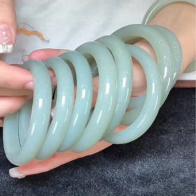 和田玉手镯宽条手镯