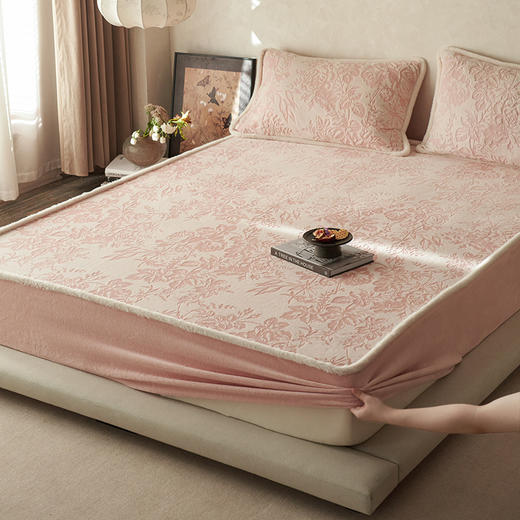 【秋冬牛奶绒床笠单品】复古雕花绒床笠秋冬保暖牛奶绒席梦思床罩床垫保护套 商品图2