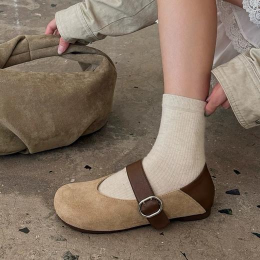 秋冬氛围感 气质天花板【梦惠妮 玛丽珍复古单鞋】一眼心动 轻奢极简 秋冬复古 柔软鞋底 舒适贴合不磨脚 脚感软糯  反绒皮单鞋 勃肯单鞋  #M663 商品图1