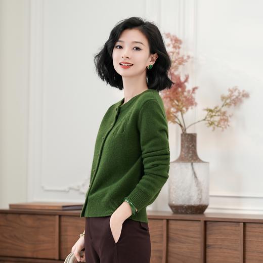 西子/【只此松绿】100羊毛精致百搭刺绣绿色针织衫/MSTJ361 商品图1