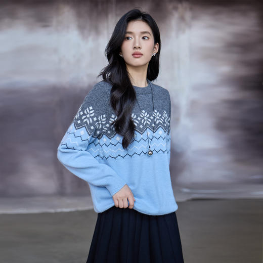 奢姿大码女装2025秋季时尚雪花图案几何拼色毛衣胖妹妹气质针织衫9553670282 商品图0