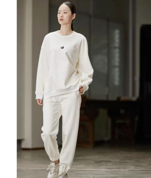 付款减库存！18件正品保真假一赔十，新款，New Balance NB卫衣女装2025新款运动服休闲套头衫女WT33512 商品图1