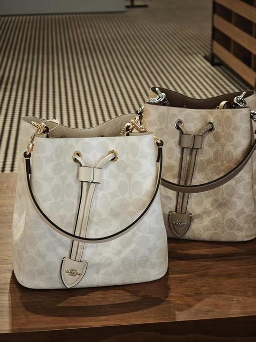 专柜奥莱订单Coa ROWAN发财桶斜挎通勤子母包 商品图10