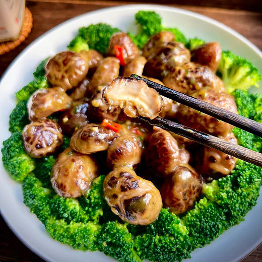 『神农架房县小花菇』龟裂纹深，肉厚细嫩，鲜美爽口，菇香浓郁 商品图2