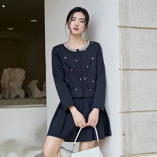 奢姿大码女装2025秋季减龄钉珠时尚两件套胖妹妹半松紧百褶套装9953953621AB 商品图4