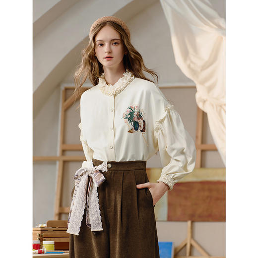 两三事梵高文艺花事裁云2025秋冬新款印花刺绣木耳边领长袖衬衫女 商品图1
