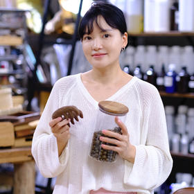 【芳疗师非遗手作合香珠合香梳】预售定制 纯手工制作！一个月发货 古方传承，植物成分，不含纸板材料，香精，色素，胶水，抛光油漆，纯手工搓制非批量机器珠。合香珠属于特殊定制产品下单后不支持无理由退换