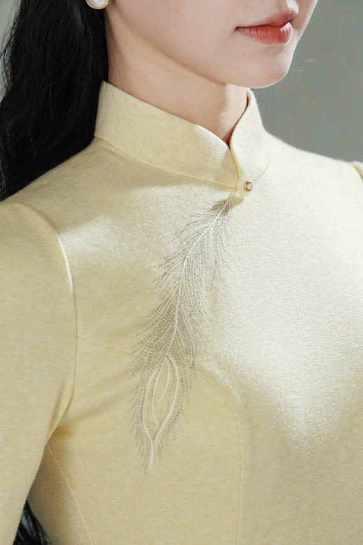 逸红颜明月优选#金羽刺绣旗袍『金羽缃』古典杏仁黄鱼尾旗袍，温暖秋冬银杏氛围穿搭~ 商品图14