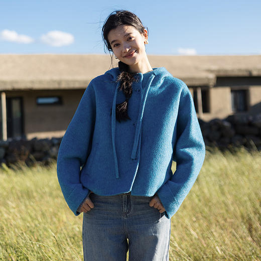 绽放646朵/绵羊毛设计感连身袖带帽短款毛呢外套新款呢大衣女秋冬 商品图1