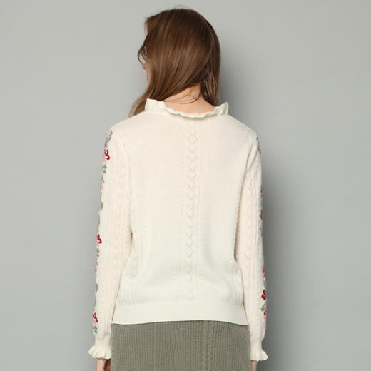 羚荌渼半高领嵌花花边领女羊绒衫 商品图2