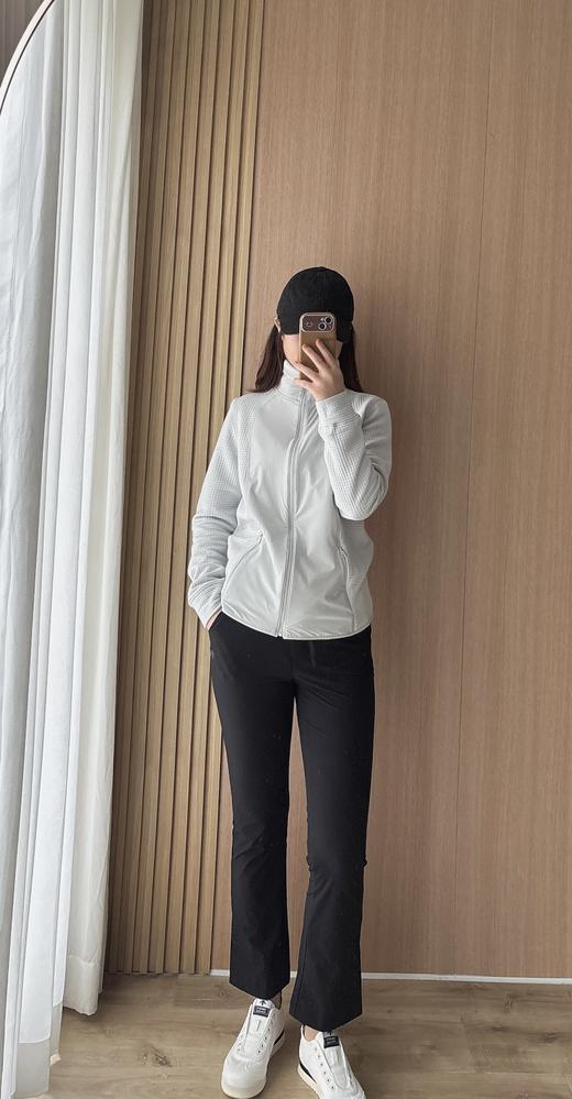 点此购买 迪桑特春秋季女款高尔夫梭织微喇长裤 37 331537 商品图5