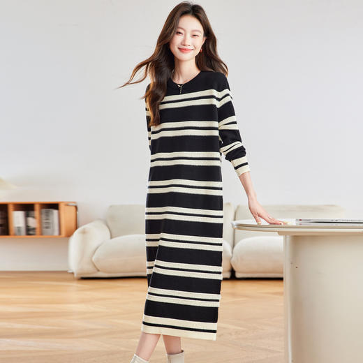 雀说圆领条纹针织连衣裙新款穿搭中长款过膝毛衣打底裙AL8511 商品图0