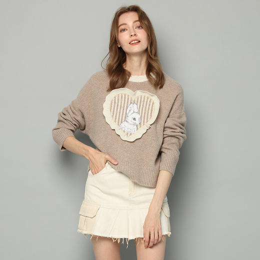 羚荌渼圆领立体绣花绞花贴布绣女羊绒衫 商品图3