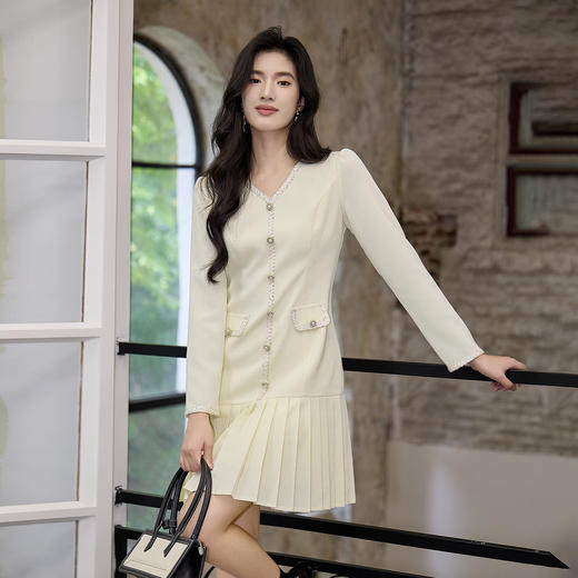 奢姿大码女装2025秋季胖妹妹时尚减龄百褶裙摆设计气质V领连衣裙9953853652 商品图0