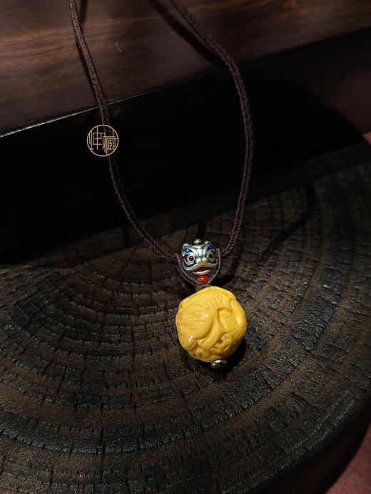 国庆特别款-老白骨蜡雕刻龙珠编艺吊坠 商品图0