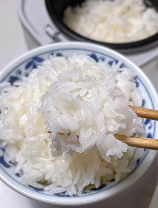 🎁送礼就送五常大米 ‼️限量1000单秒杀59.9元🔟斤 【虞日鲜东北五常大米】 🍚 【 国家三标认证❗️黑龙江五常当季新米】 采用优质培育米种，使用传统农耕农法种植 商品图4