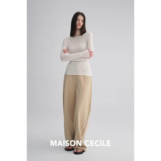 MAISON CECILE 两色|桑蚕丝羊绒亲肤软糯一字领修身针织打底衫 商品图2