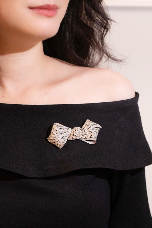 独角鹿西洋古董20世纪初欧洲出品装饰艺术风格蝴蝶结造型铂金镶嵌钻石胸针 商品图1