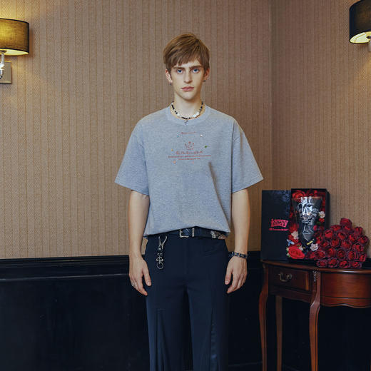 【陈立农联名】陈立农2025青春为名演唱会联名款IDEVERRAY宽松皇冠纯棉高级感圆领T恤送限定周边 商品图1