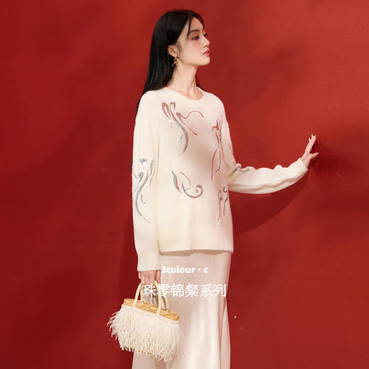 三彩【精卫填海】2025冬季新款珠片绣针织衫圆领落肩袖毛衫C 商品图1