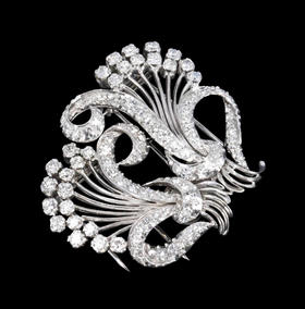 独角鹿西洋古董1950年代法国珠宝工匠Louis Sainson签名出品18K白金镶嵌钻石花束造型双夹式胸针