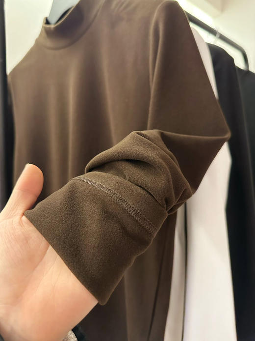 远红外打底衫限时59.9元到手2件❗️ROMON罗蒙男士秋冬合集  极简又高级的经典款式任何年龄都可驾驭！  换季护暖，为家里老公、老爸们添衣！  🇨🇳国庆限时福利 商品图9