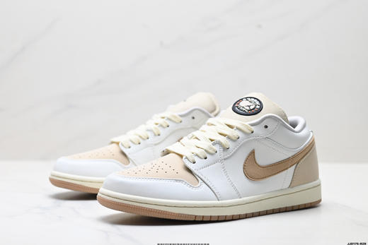 耐克乔丹Air Jordan 1 Low低帮休闲运动板鞋IH0649-021男女鞋 商品图3