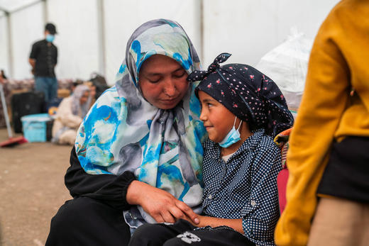 为阿富汗妇女和儿童提供一个卫生包（含肥皂、卫生巾和毛巾等17种卫生用品） 商品图3