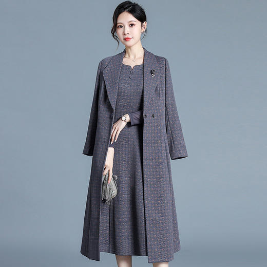 QYM H3385-Y连衣裙两件套A字裙西装领中长款风衣外套时尚套装 商品图1