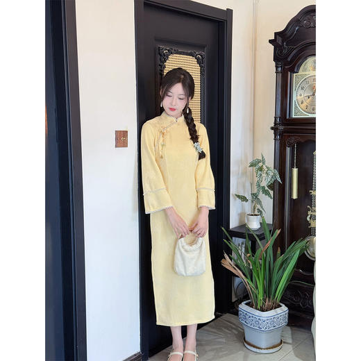 LSB4074改良旗袍黄色2025新款少女日常显白新中式连衣裙复古日常倒大袖秋 商品图4