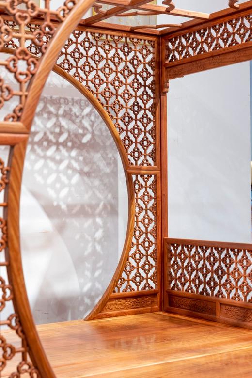 红桥红  家具严选  缅甸花梨(大果紫檀）  【故宫款 海棠纹双月洞门 架子床】 商品图2