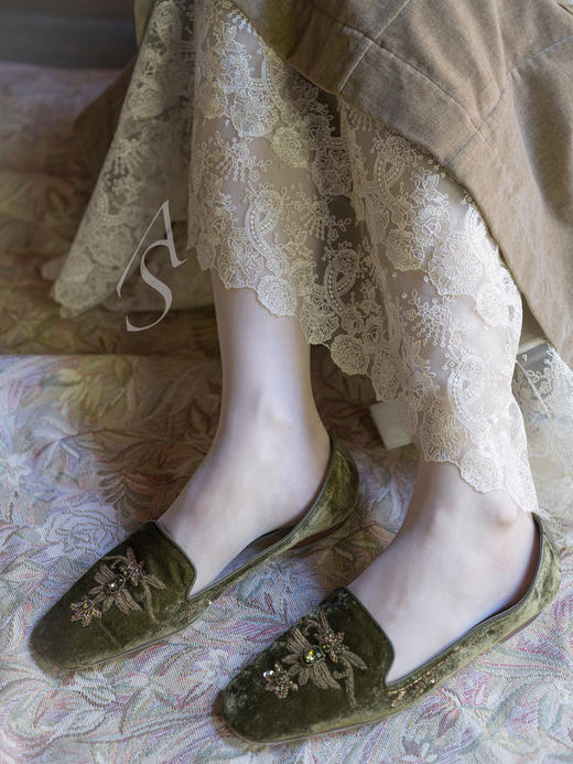 Emma Hope 25AW 赤陶色/橄榄绿丝绒手工珠绣阿尔伯特鞋 商品图3