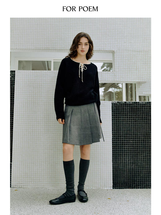 ForPoem 现货 25/FW原创设计感撞色刺绣边小V领绑带百搭针织衫上衣 商品图4