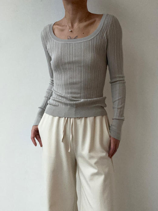 丝所｜S22N002 静海丝绵针织大圆领上衣［ 蓝AC / 白BC / 灰CC / 黑DC / 驼EC] 商品图6