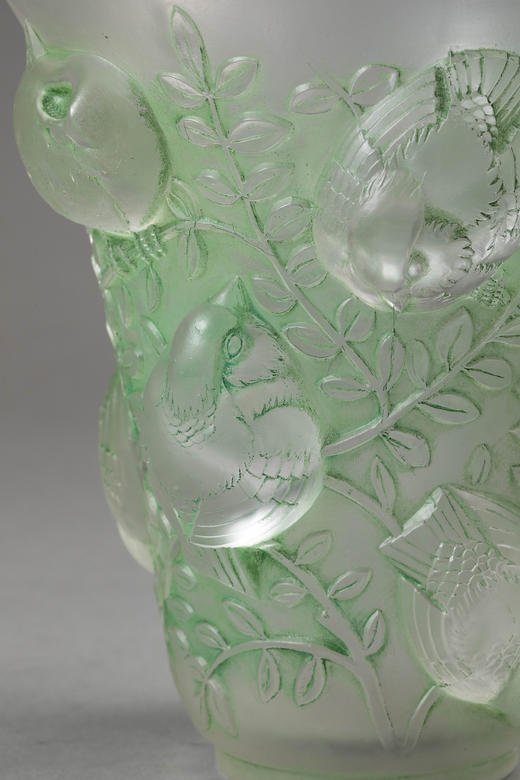 独角鹿西洋古董1930年法国顶级水晶工坊莱俪LALIQUE设计出品「Saint François 圣方济各」主题绿色欧泊水晶花瓶 商品图4