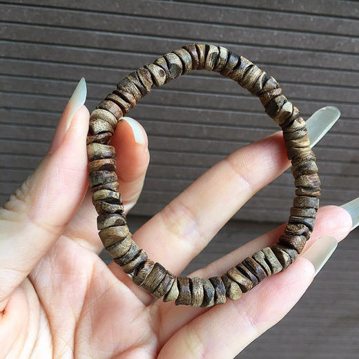【新春大促】特价 达拉干随型药片珠沉香手串，4克 c2 商品图1