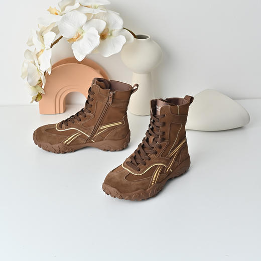 经典鲨2025冬季专柜新品牛皮革潮酷拳击鞋侧拉链显瘦短靴女KW16-558091 商品图3