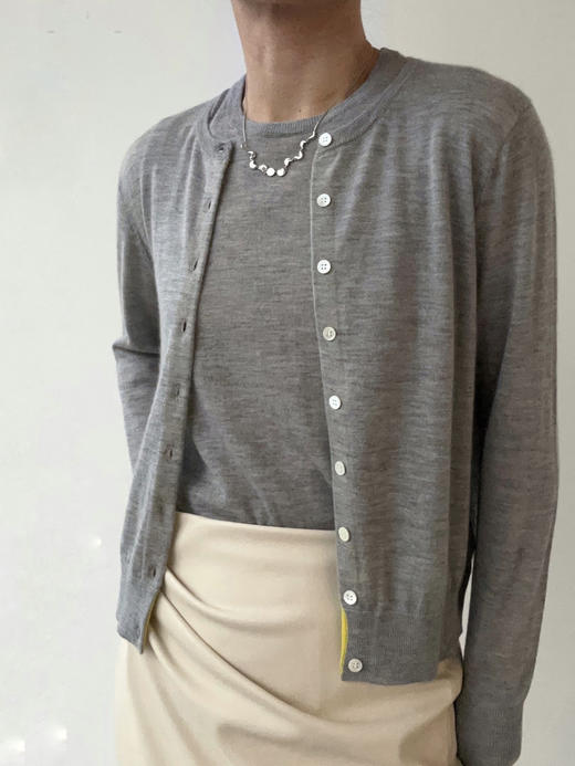 Puree｜#1979 Petite Cardigan 精纺羊绒开衫 [  黄 / 灰 / 蓝 / 米粉 ] 商品图11