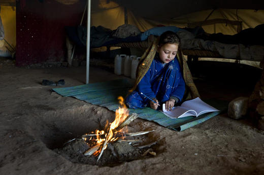 为阿富汗家庭提供一套家庭过冬帐篷套件 商品图3