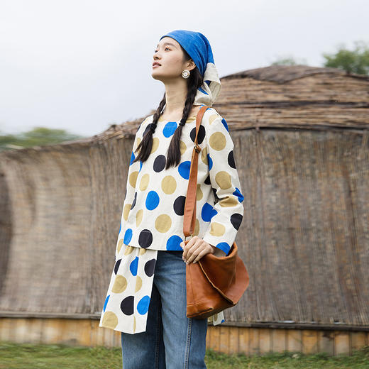 绽放635朵/进口麻灰色织棉底布波点印花垂感圆领宽松套头长袖T恤 商品图0