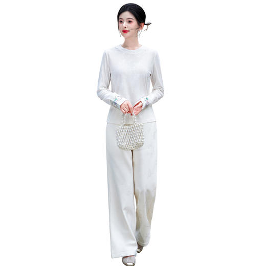 SJ8782新中式小衫2025秋季新款米色打底内搭撞色袖口刺绣国风上衣 商品图4