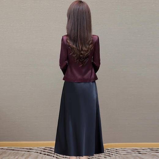 QYM SD58823-Y时尚短款西装外套+背心连衣裙套裙 商品图2