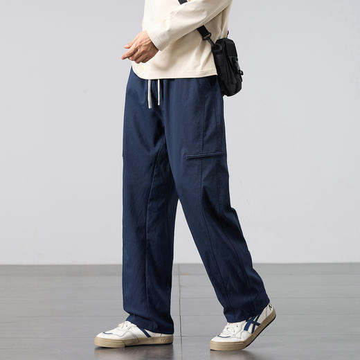【无惧风雨剐蹭 不易粘毛 打理更方便】休闲宽松直筒工装裤 商品图4